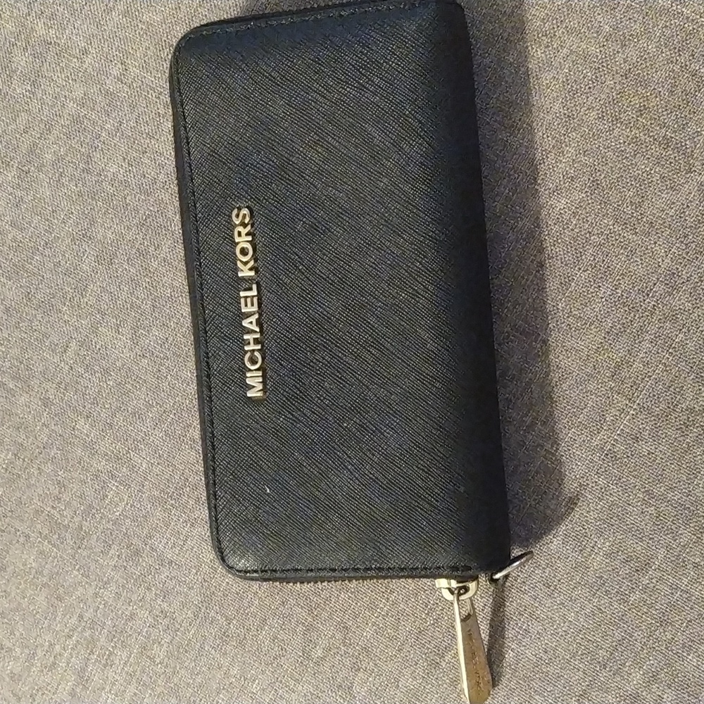 Michael Kors long wallet
